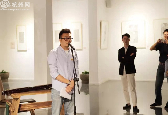 吴山明先生与七名青年书画名家参加开幕仪式