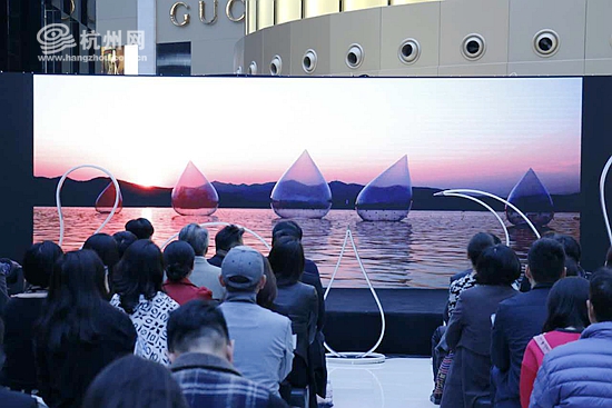 世界最大水滴再临西湖！国际跨界艺术家马兴文“舞动的水滴”来啦