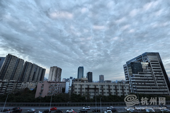 今天你的朋友圈被杭州的云朵刷屏了吗？