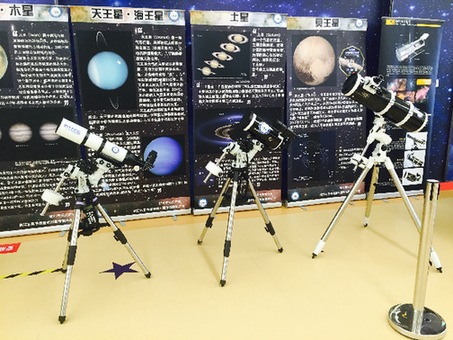 六台大型天文望远镜