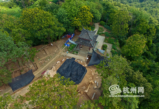 杭州南高峰塔基遗址航拍"双峰插云"制高点重见天日(组图)