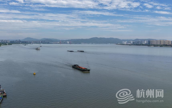 清理后江面情况