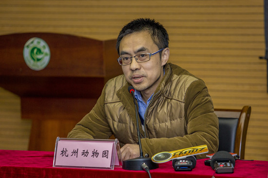 病情不像很多人想的那样,并不是"吃多了"造成的 杭州动物园副园长江志