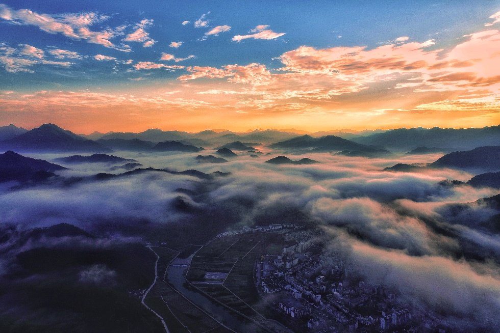 (高山云雾美景) 配图10