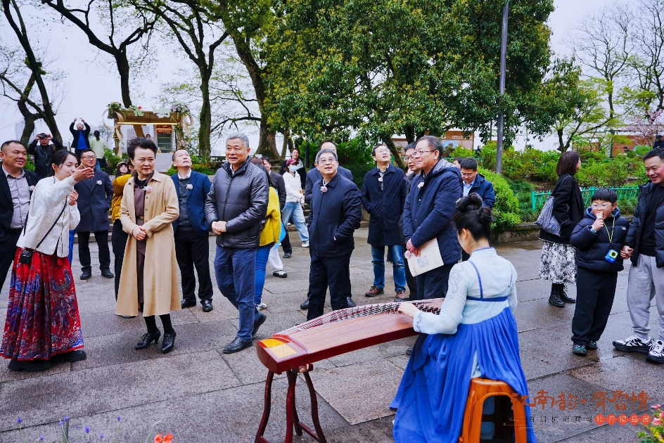 配图13