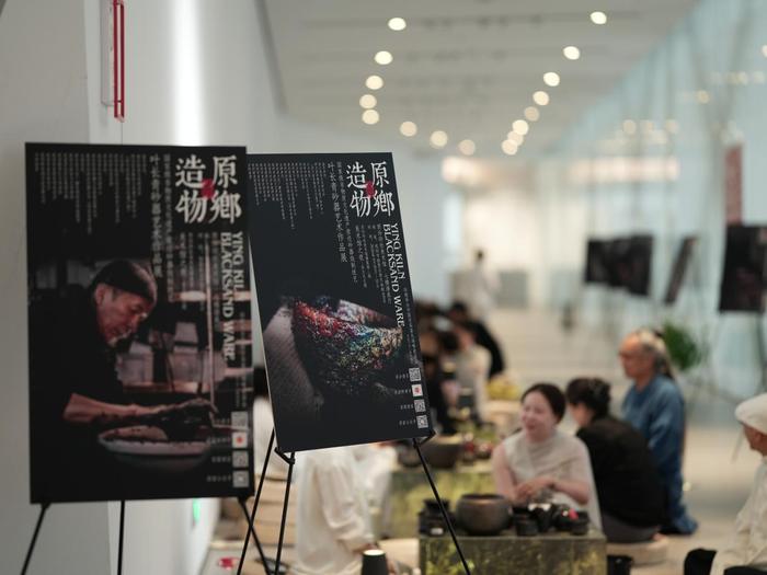 配图1
