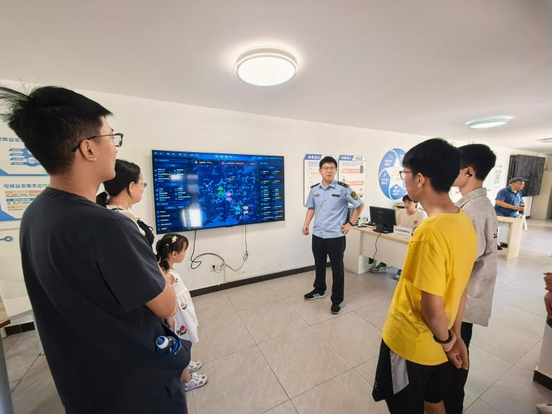 参观页苑电梯益家