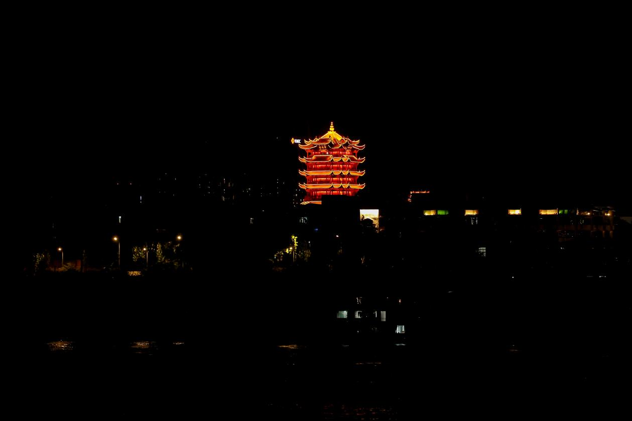配图1