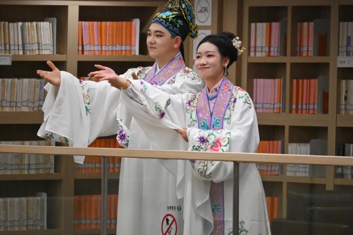 《观通堂之夜》资料图 配图8