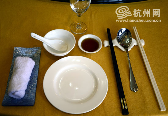 中餐礼仪筷子的摆放图片