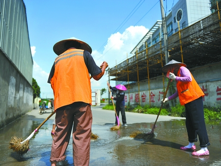 烈日下的劳动者,拿到高温补贴了吗?