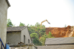 西蜀山遭“剃头”，原来是为了防地质灾害 