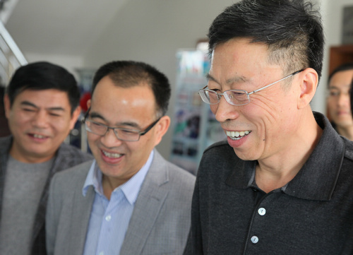 中央文明办领导张志勇一行考察镇中村、梅东村